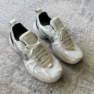 Nike Mesh White and Gray Running Shoes